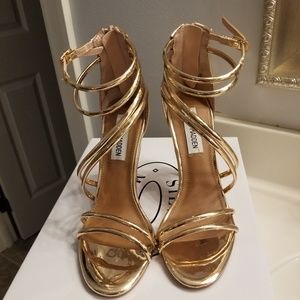 New Steve Madden Rose Gold heels
